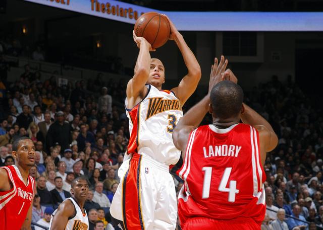 纳都表现出 纳都表现出