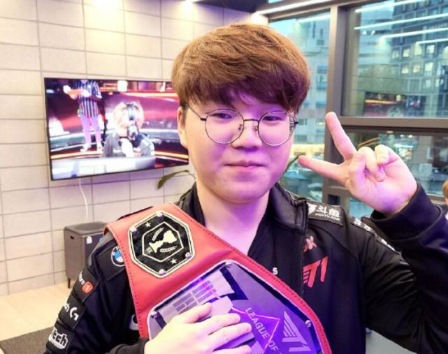 的乒乓球更 的乒乓球更