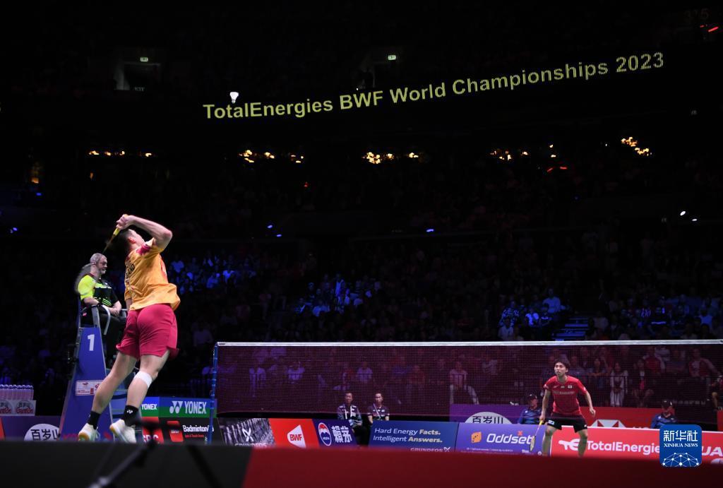 以稳定滚动 以稳定滚动